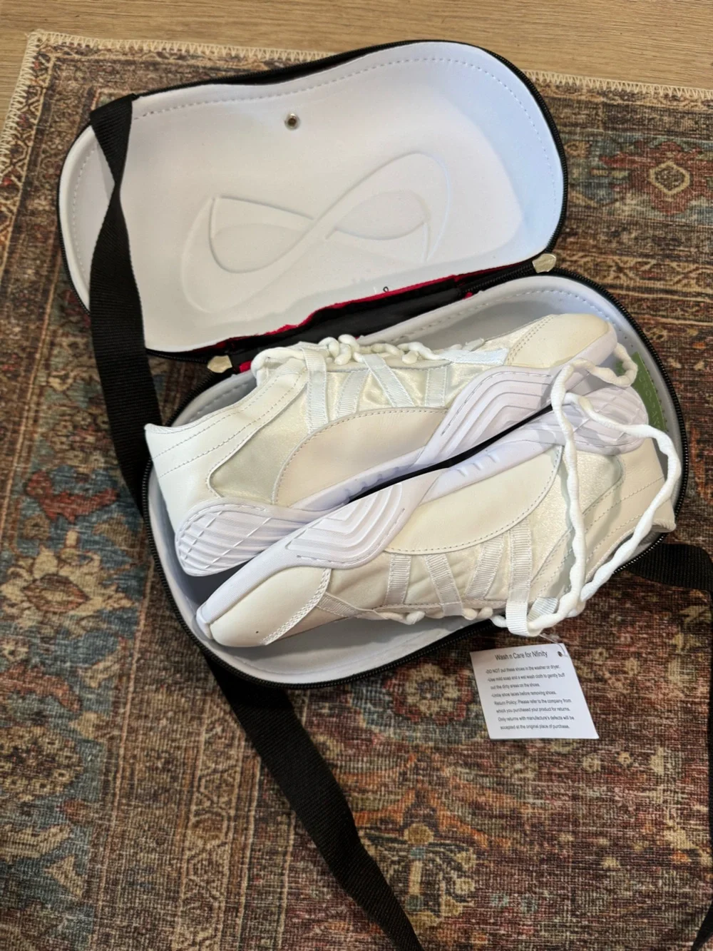 Nfinity Evolution Cheer Shoes White Size 8 NWT